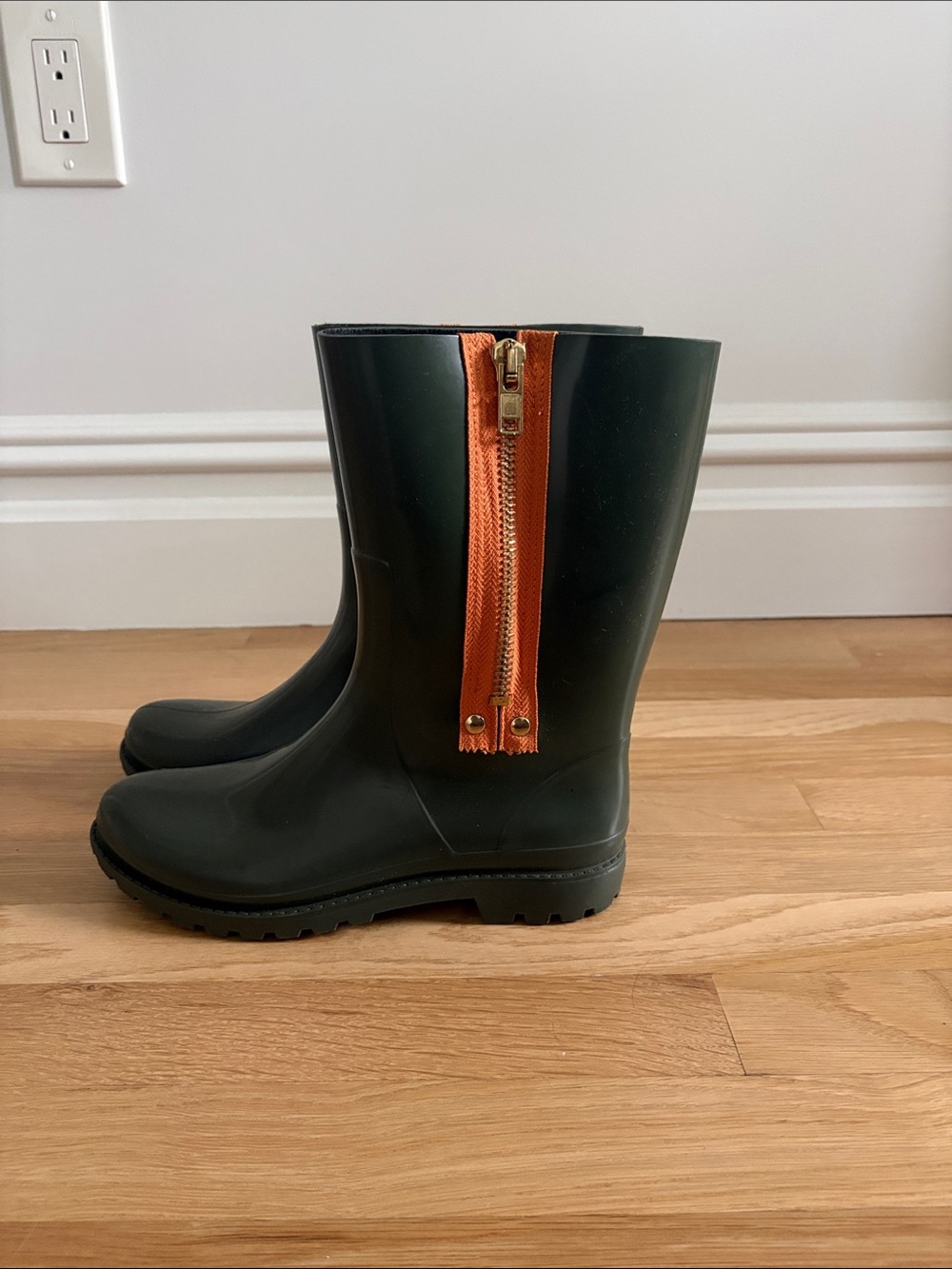 El Ganso Women's Dark Green Rain Boots with Orange Zip Accent